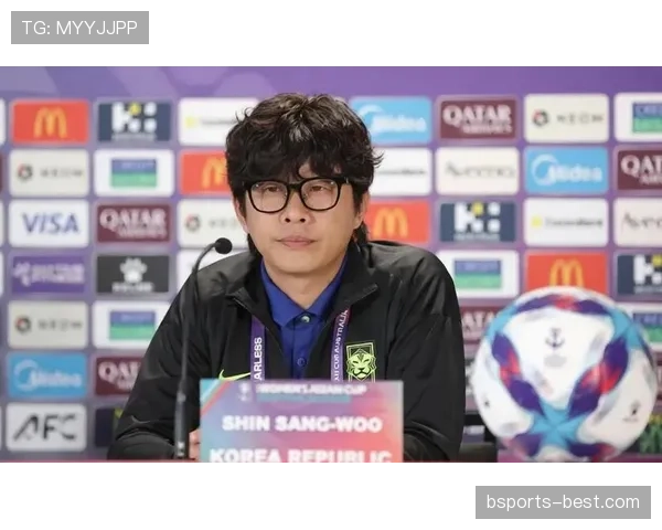 韩国队近期联赛表现起伏，亚洲杯备战暴露防线稳定性隐患